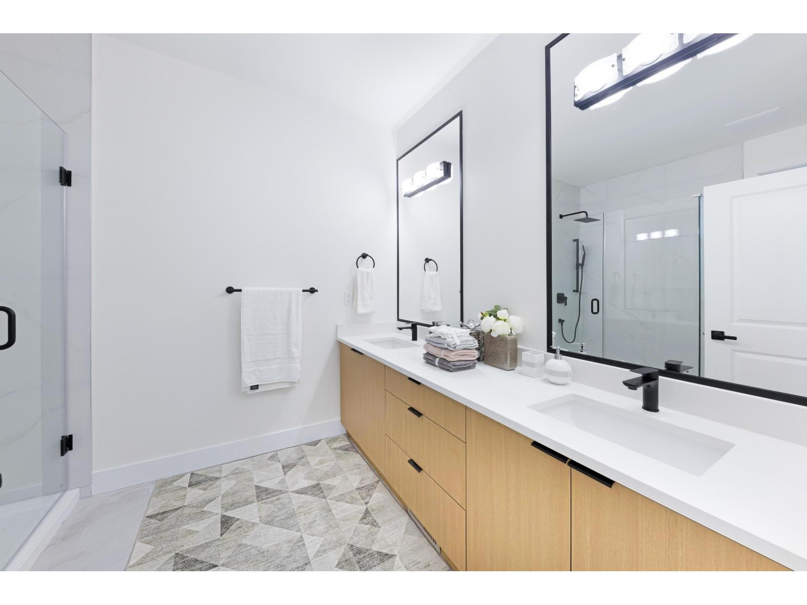 7771 197 Street Property Photo 7