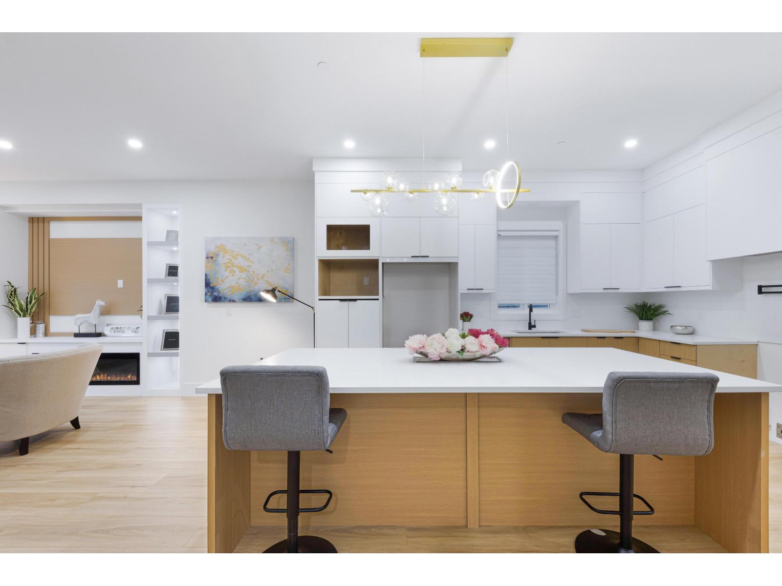7771 197 Street Property Photo 12