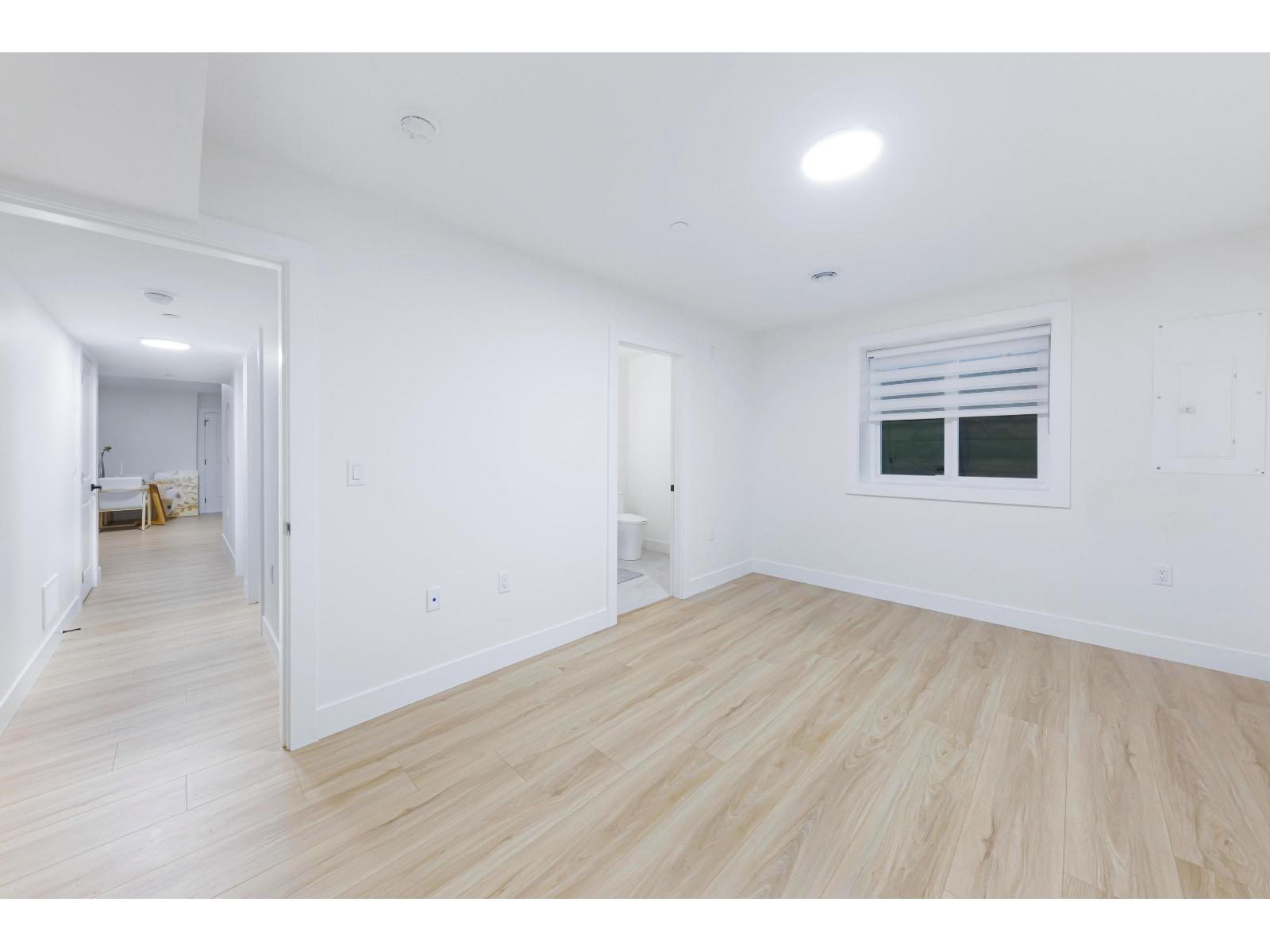 7771 197 Street Property Photo 16
