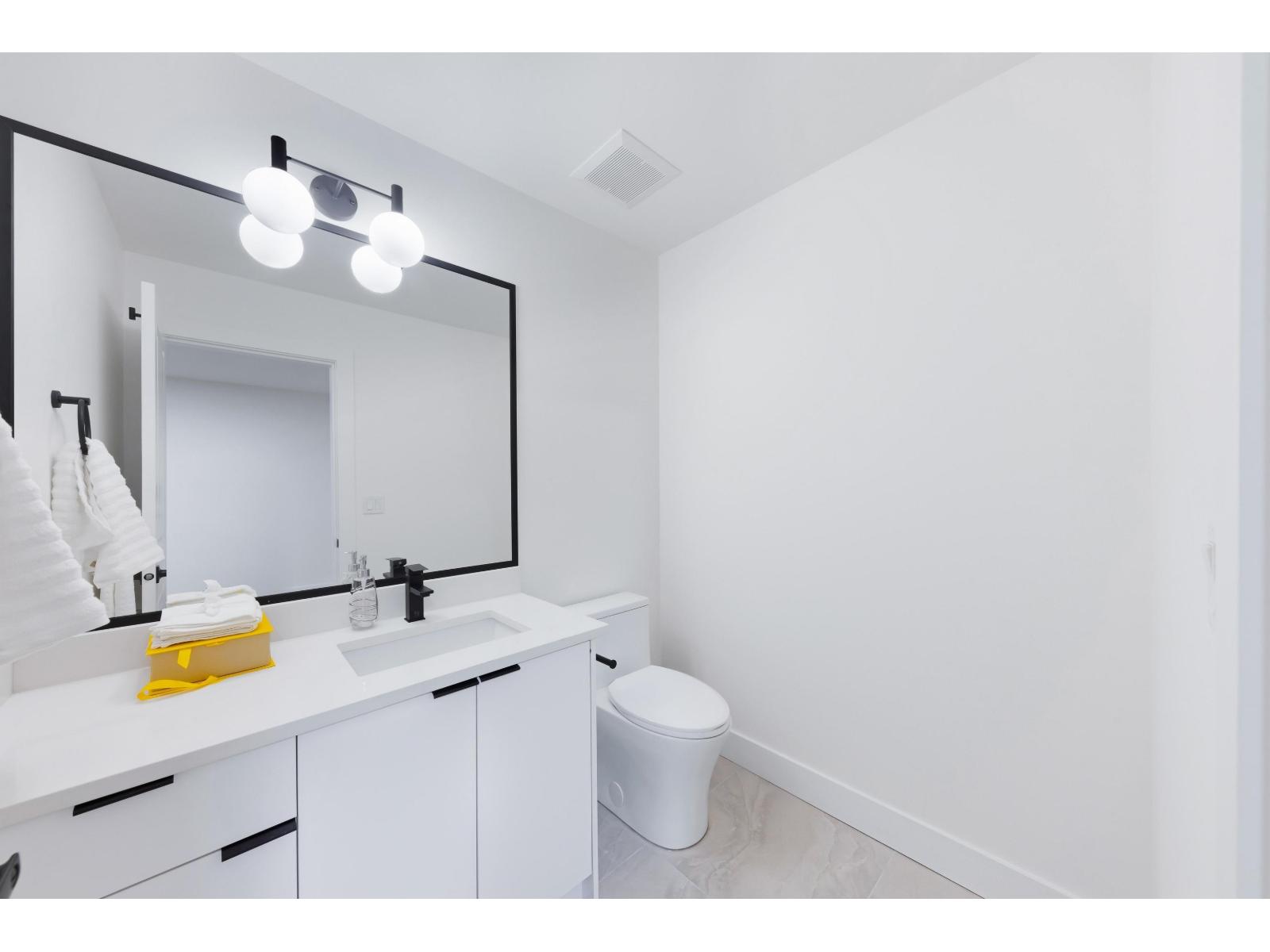 7771 197 Street Property Photo 17