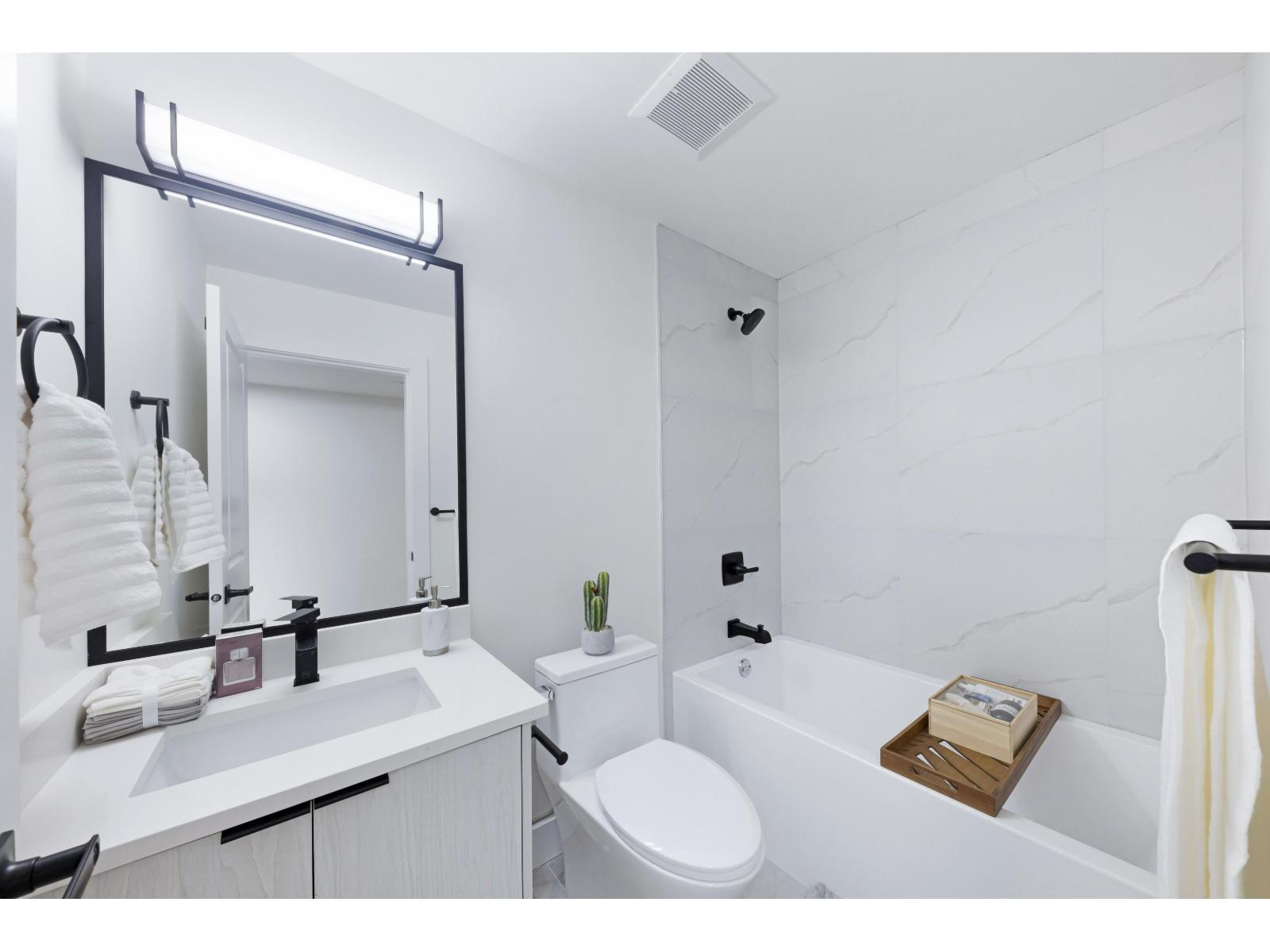 7771 197 Street Property Photo 18