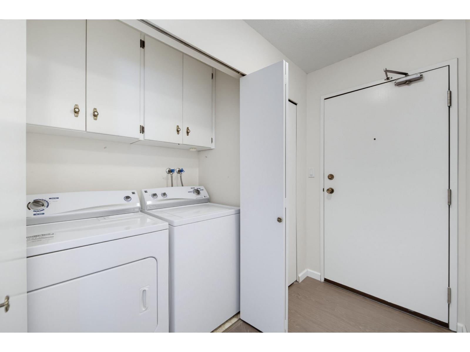 108 2853 W Bourquin Crescent Property Photo 23