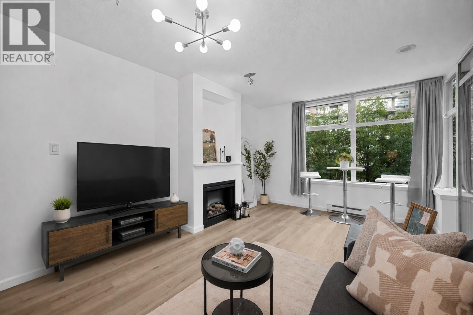 303 9288 University Crescent Property Photo 1