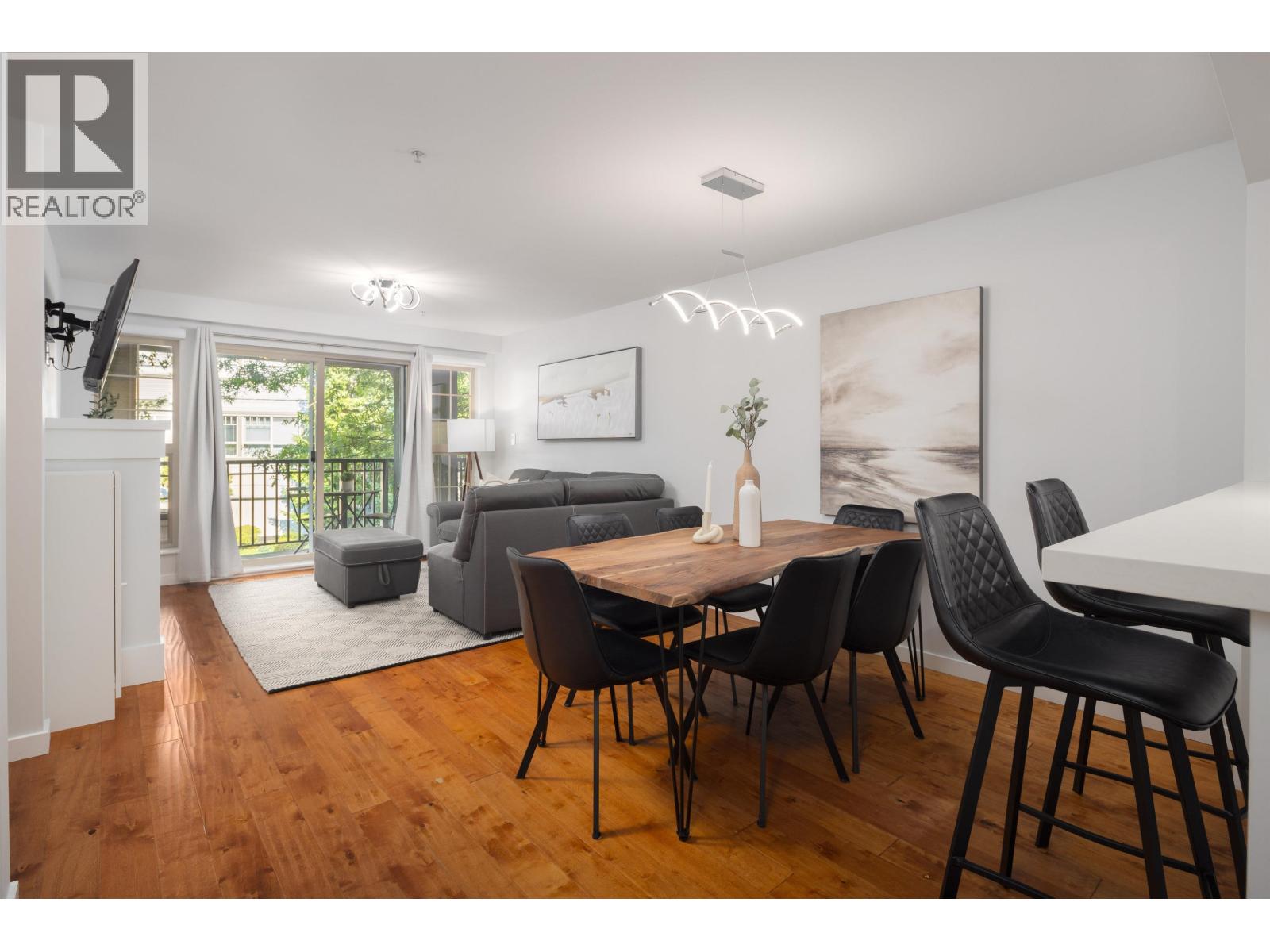 301 2958 Silver Springs Boulevard Property Photo 5