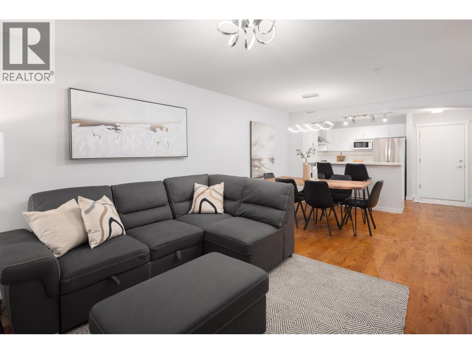 301 2958 Silver Springs Boulevard Property Photo 8