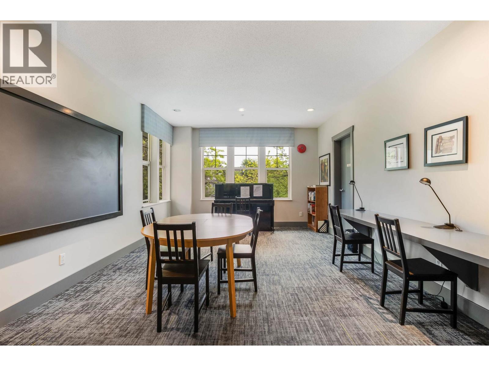 301 2958 Silver Springs Boulevard Property Photo 33