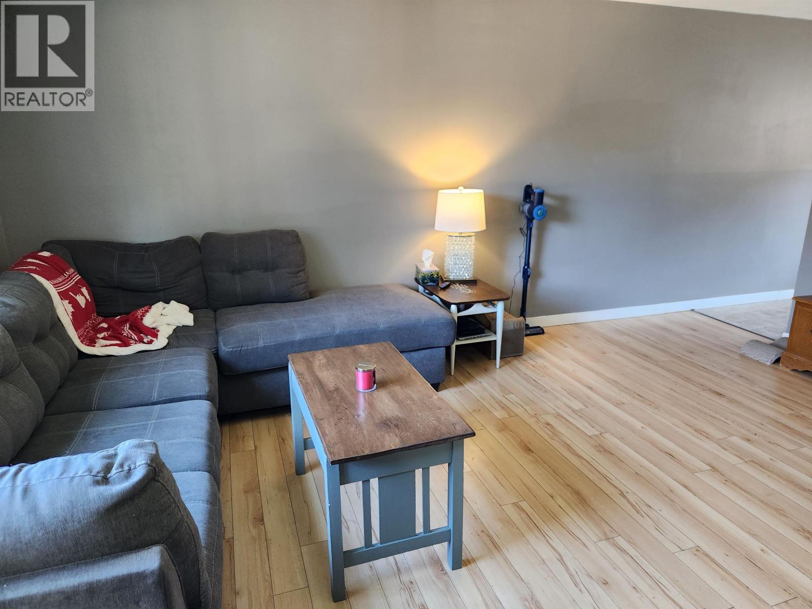 G70 1900 Strathcona Avenue Property Photo 4