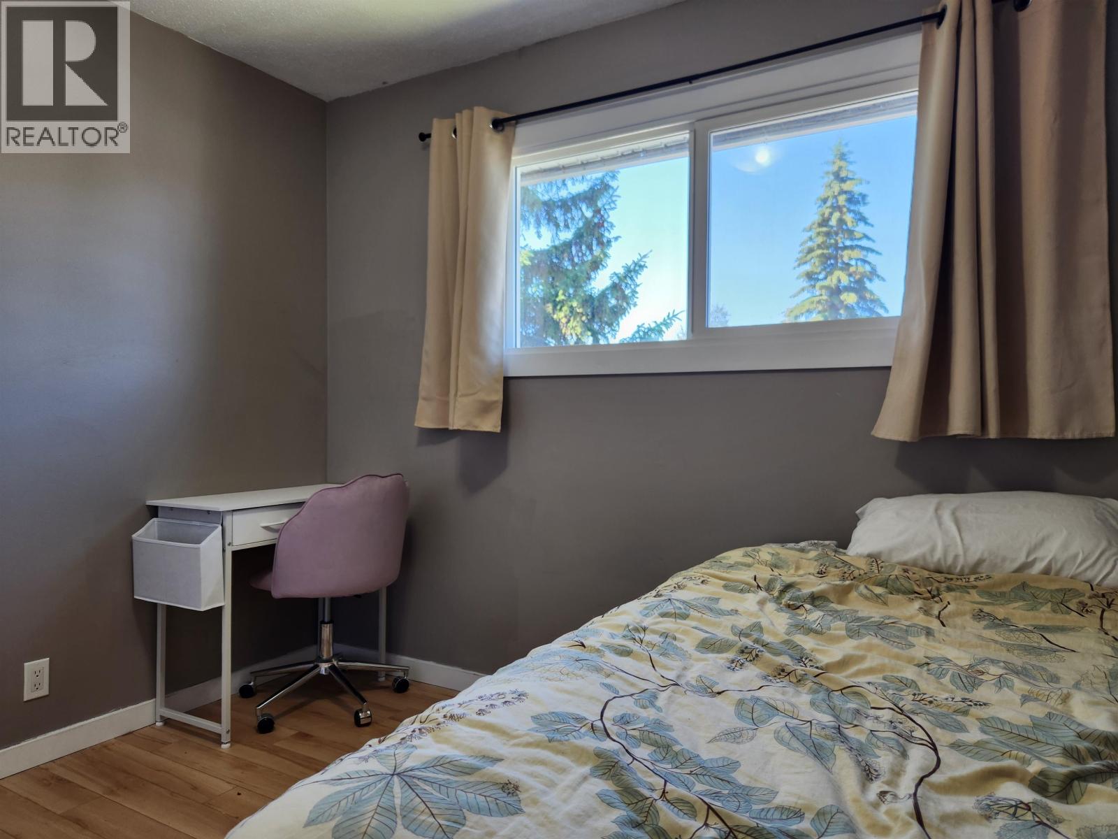 G70 1900 Strathcona Avenue Property Photo 12