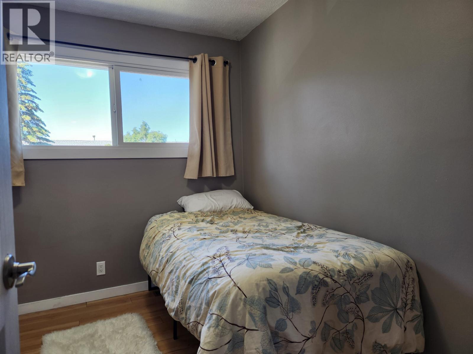 G70 1900 Strathcona Avenue Property Photo 13