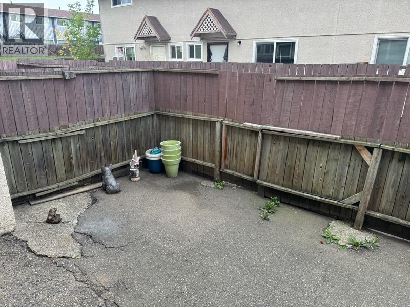 G70 1900 Strathcona Avenue Property Photo 18