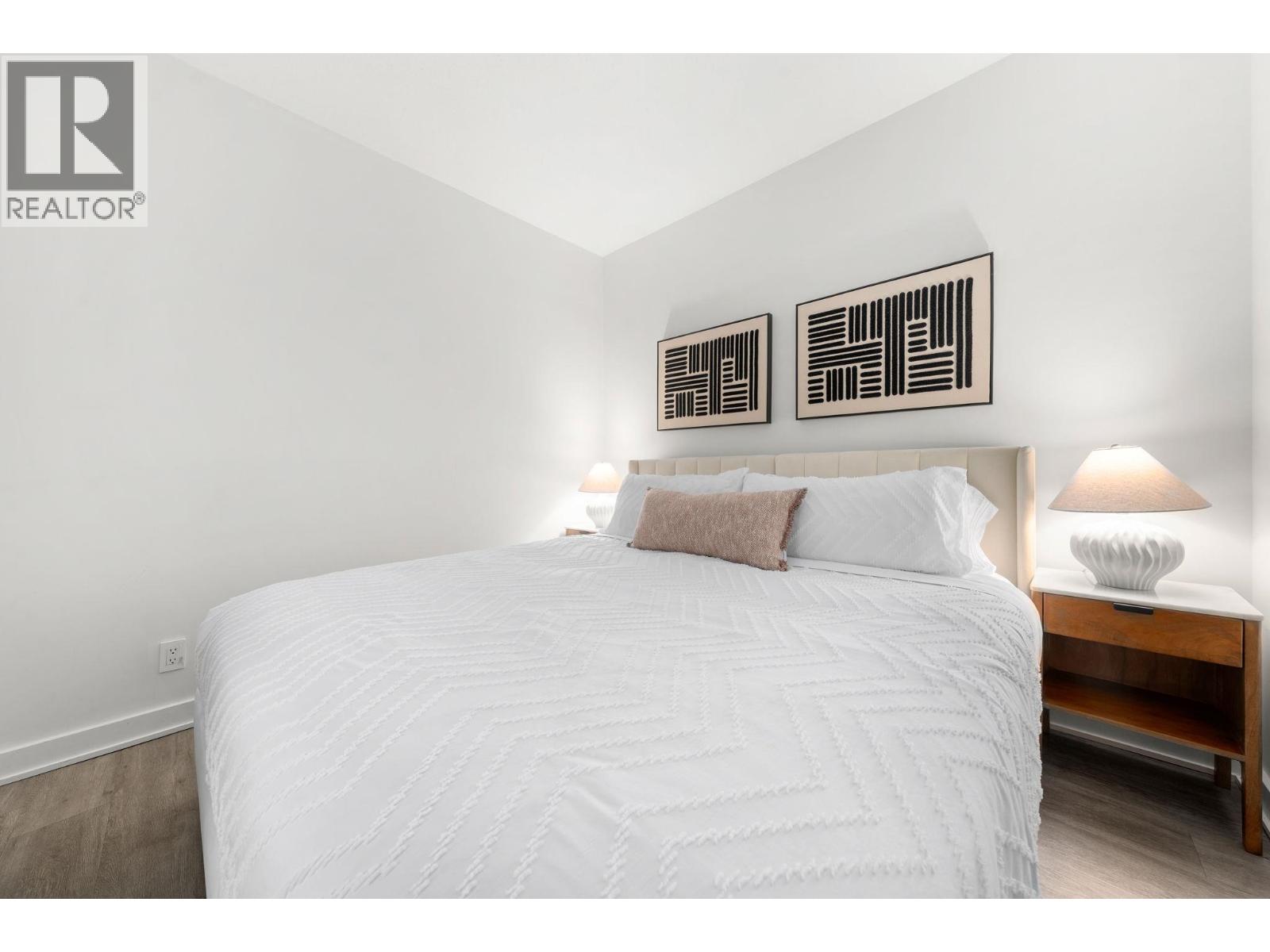 602 1249 Granville Street Property Photo 20