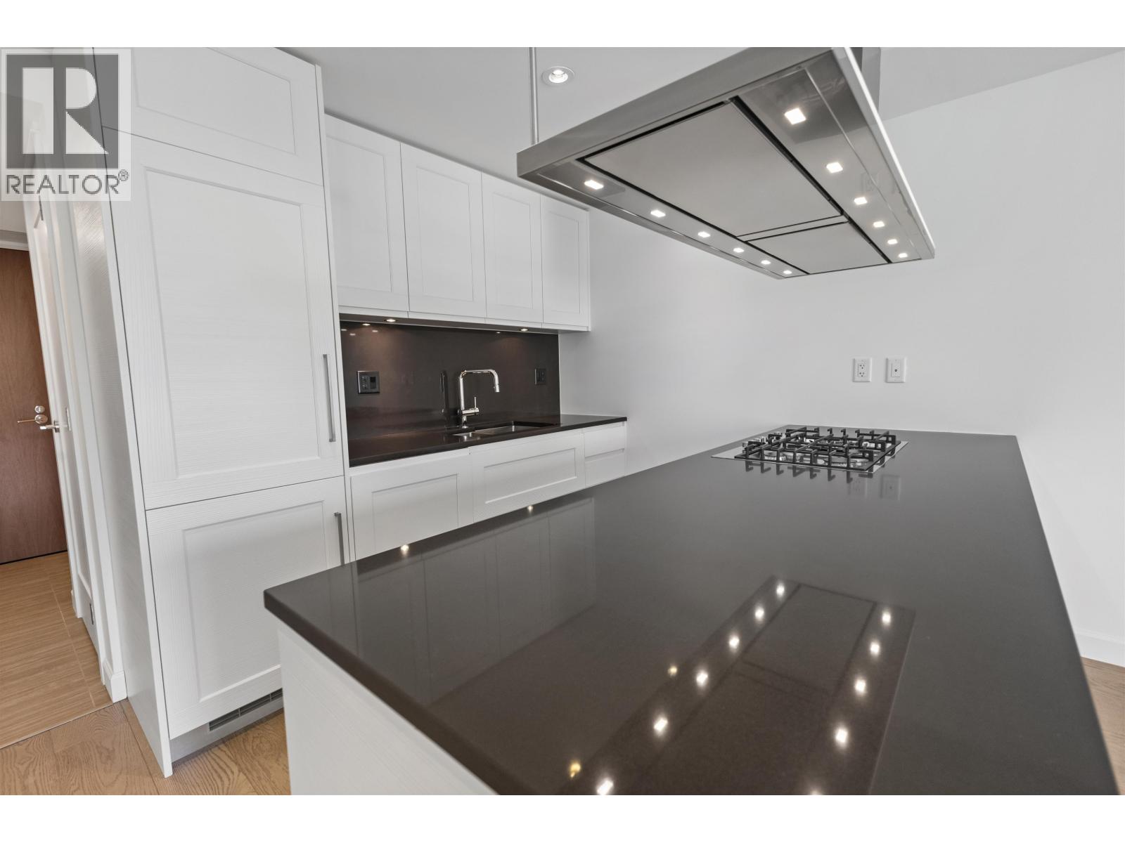 1703 3355 Binning Road Property Photo 6