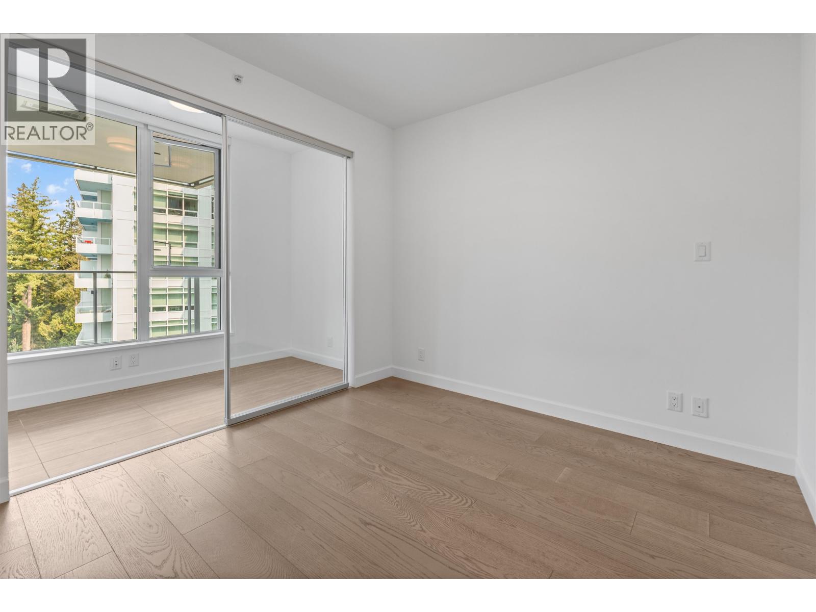 1703 3355 Binning Road Property Photo 12