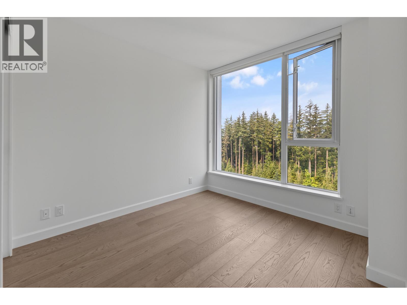 1703 3355 Binning Road Property Photo 15