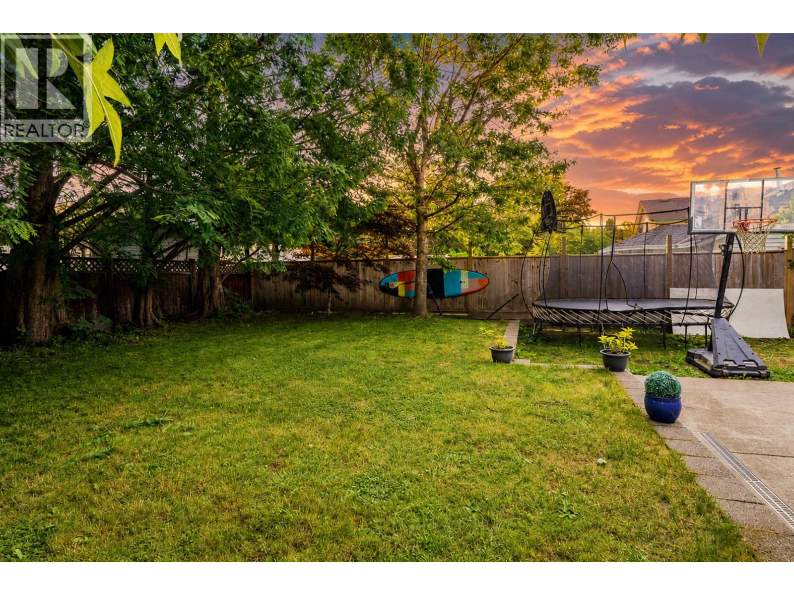 23415 Whippoorwill Avenue Property Photo 17