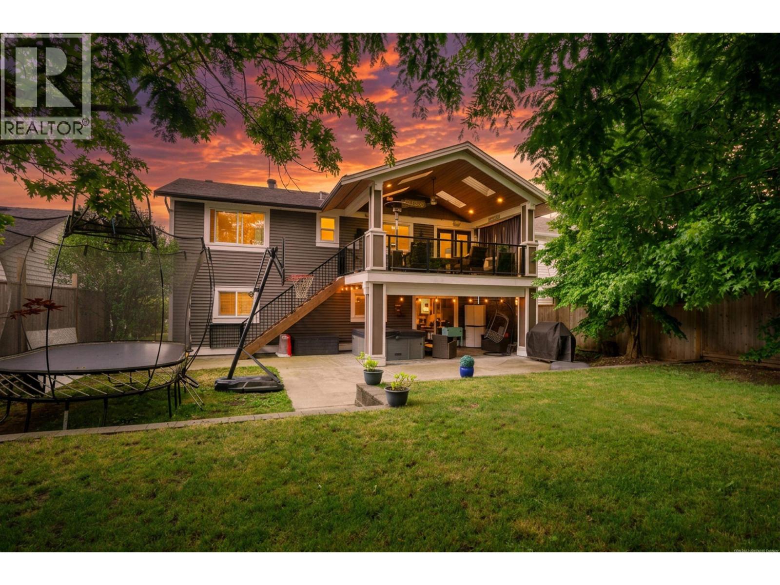 23415 Whippoorwill Avenue Property Photo 18