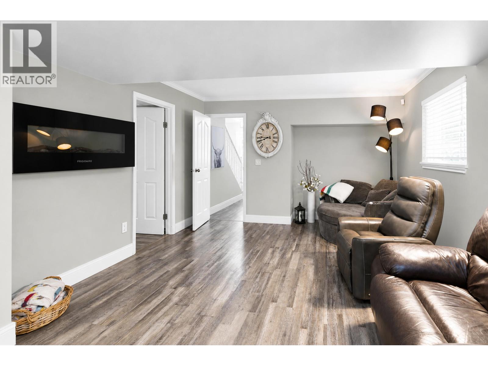 23415 Whippoorwill Avenue Property Photo 33