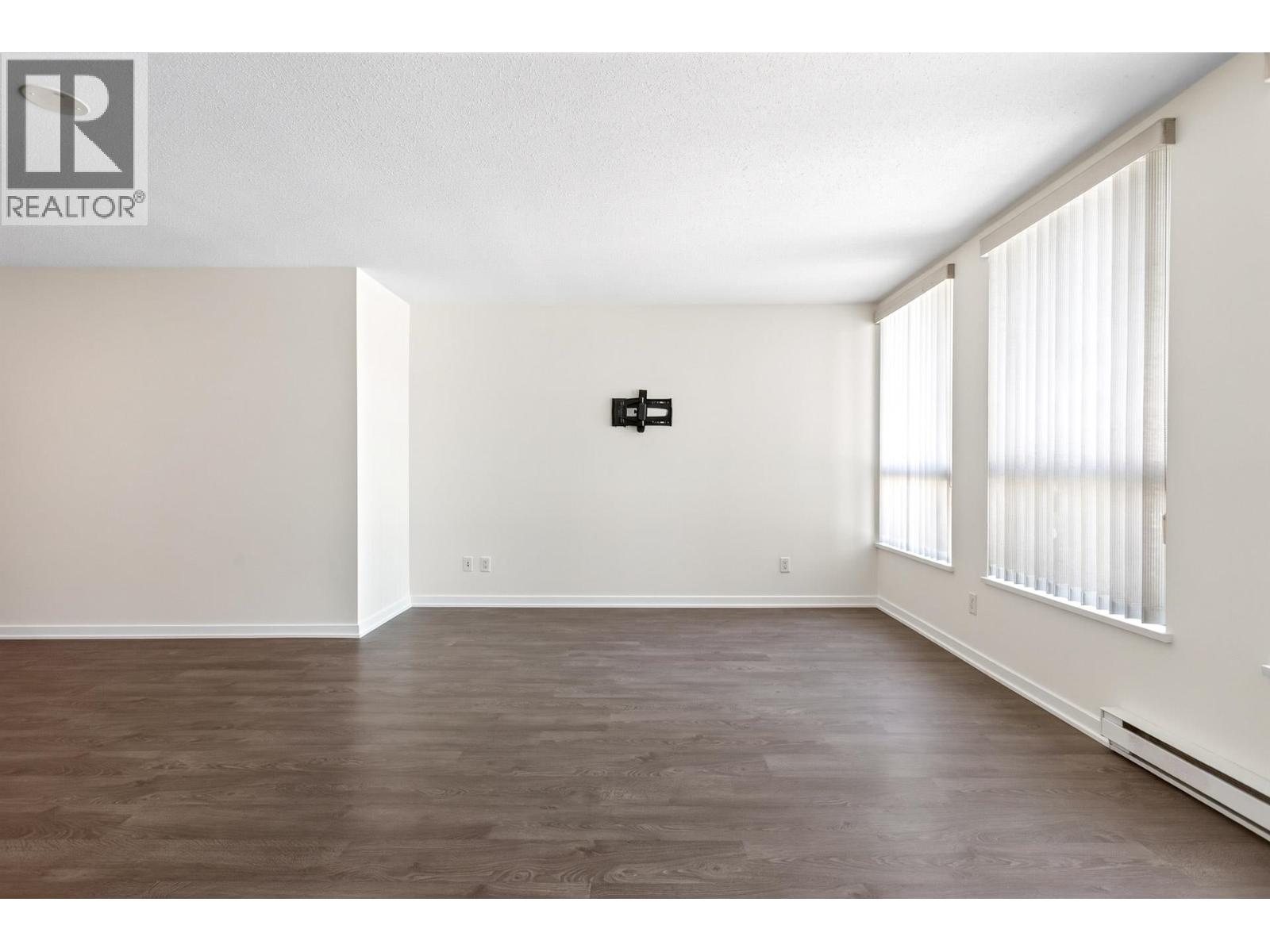406 14 Begbie Street Property Photo 18