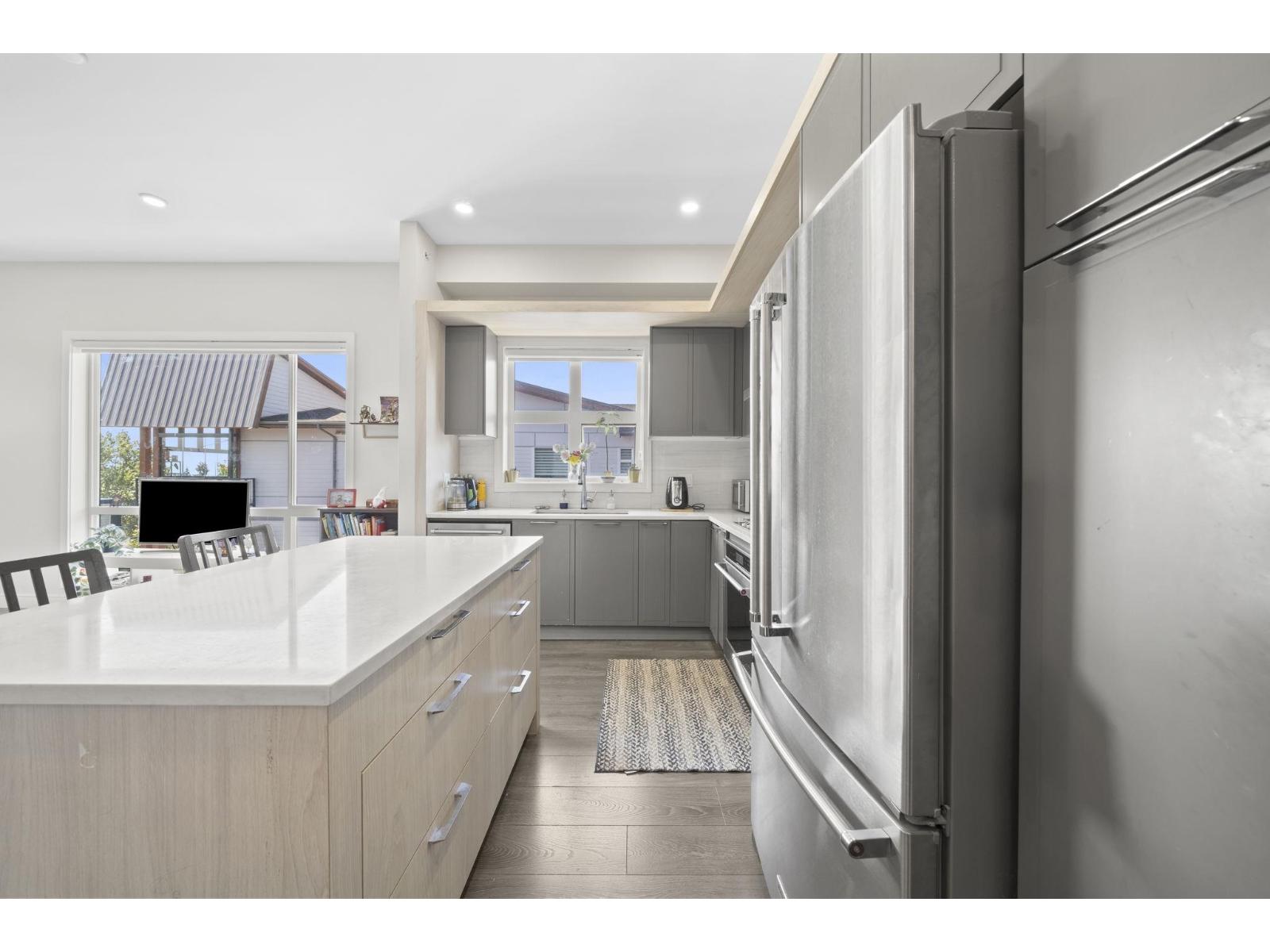 616 11507 84 Avenue Property Photo 5