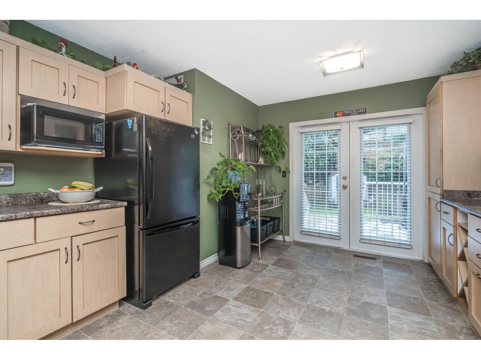8062 138 Street Property Photo 15