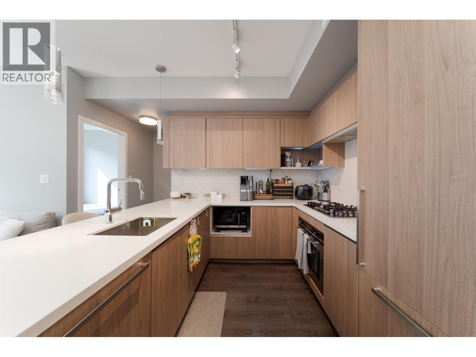 210 9333 Tomicki Avenue Property Photo 1