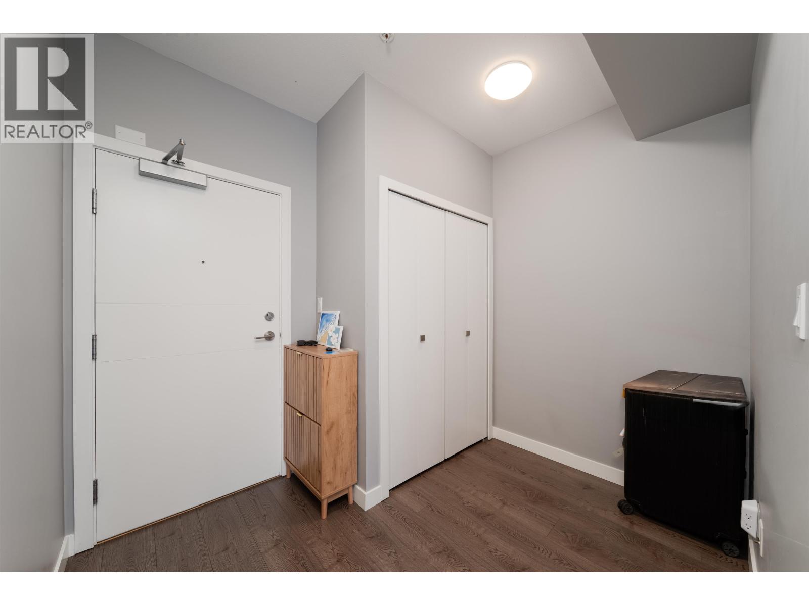 210 9333 Tomicki Avenue Property Photo 8
