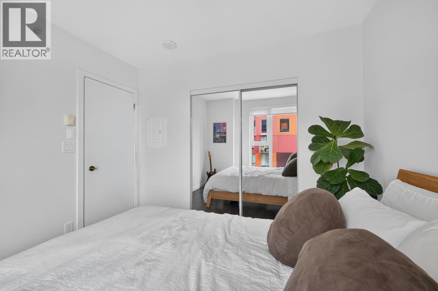 1009 983 E Hastings Street Property Photo 21