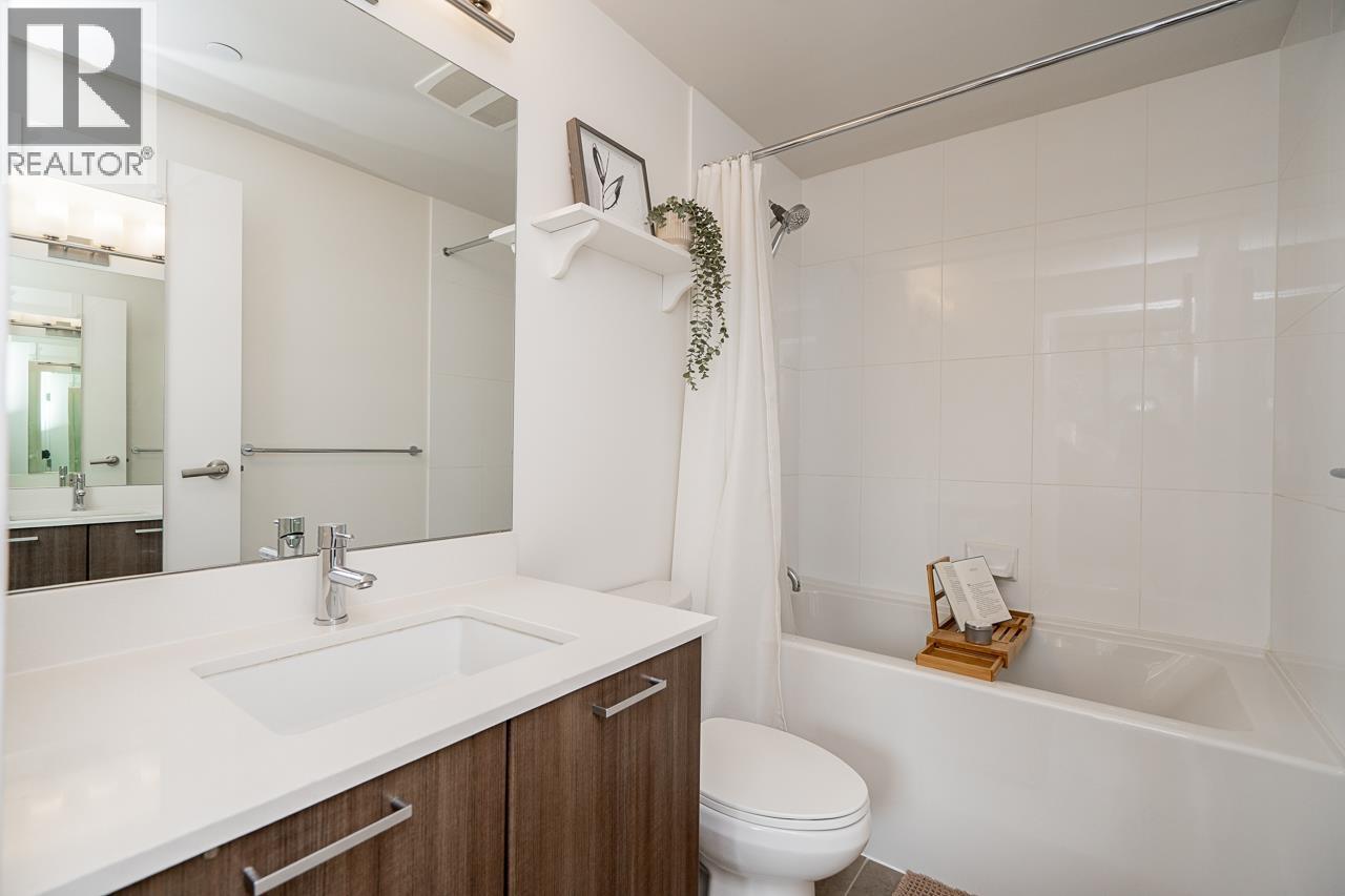 601 301 Capilano Road Property Photo 17