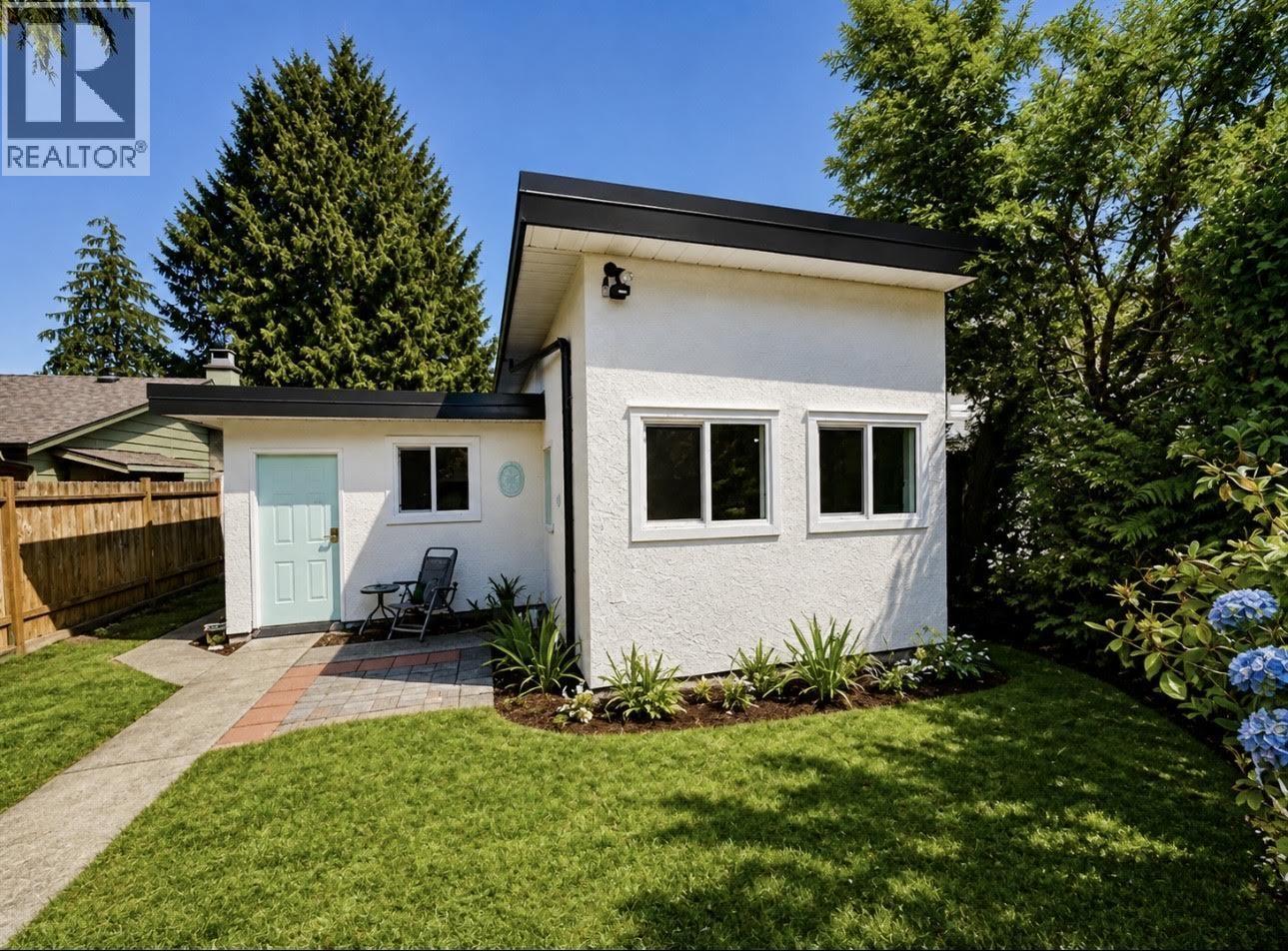 163 49 Street Property Photo 30