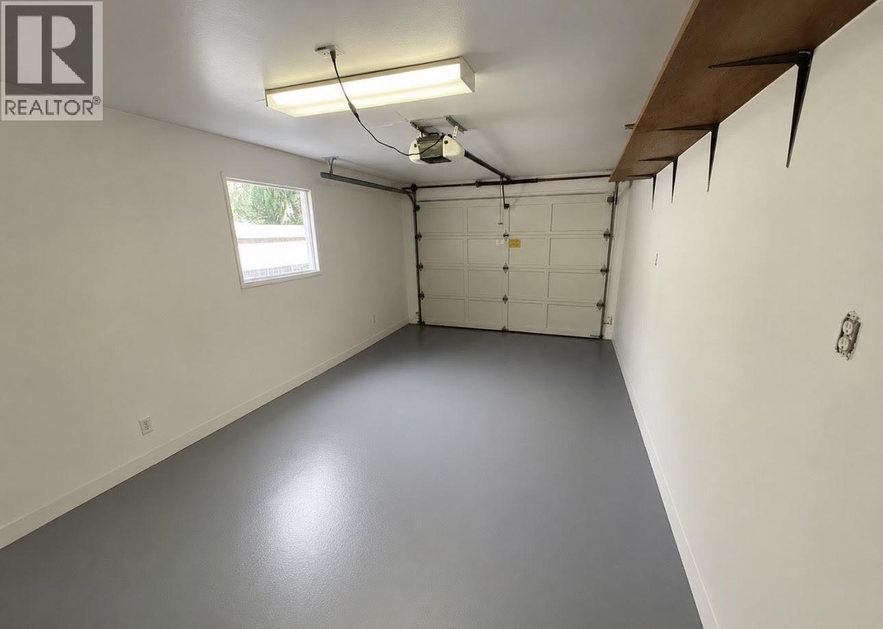 163 49 Street Property Photo 35