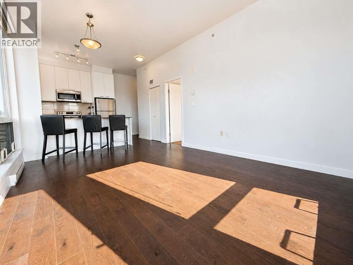 403 20331 Dewdney Trunk Road Property Photo 5