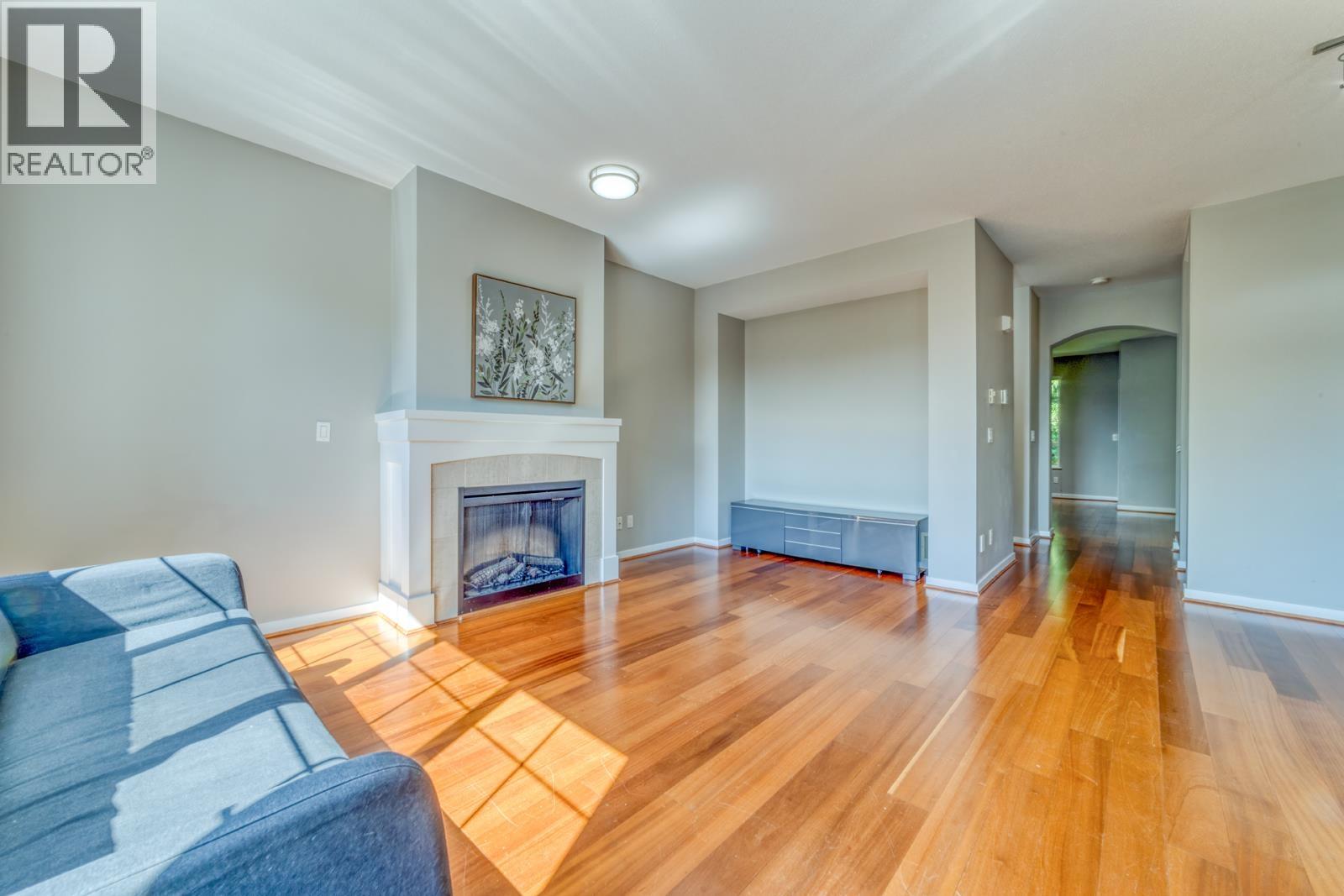 84 1380 Pinetree Way Property Photo 3