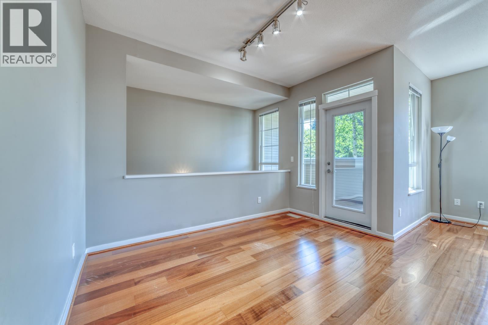 84 1380 Pinetree Way Property Photo 7