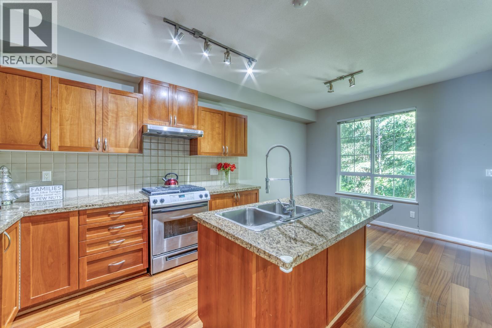 84 1380 Pinetree Way Property Photo 8