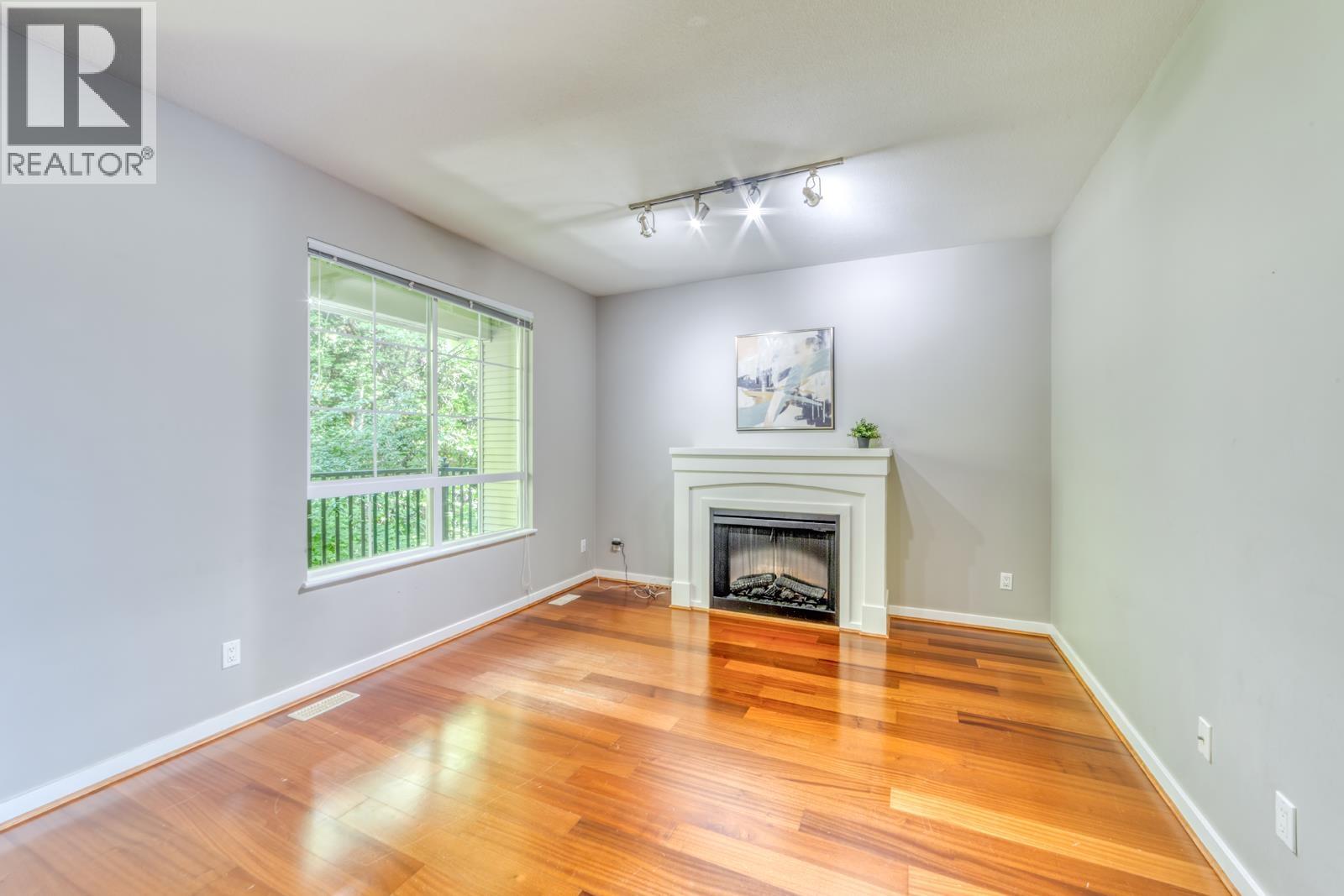 84 1380 Pinetree Way Property Photo 11