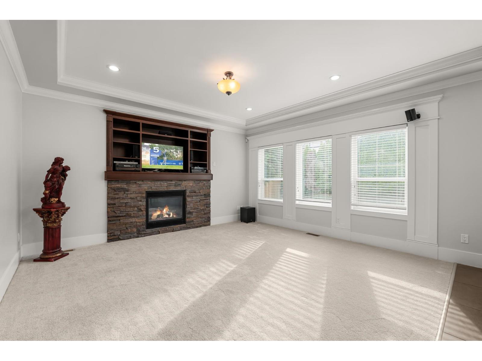 7043 197b Street Property Photo 25