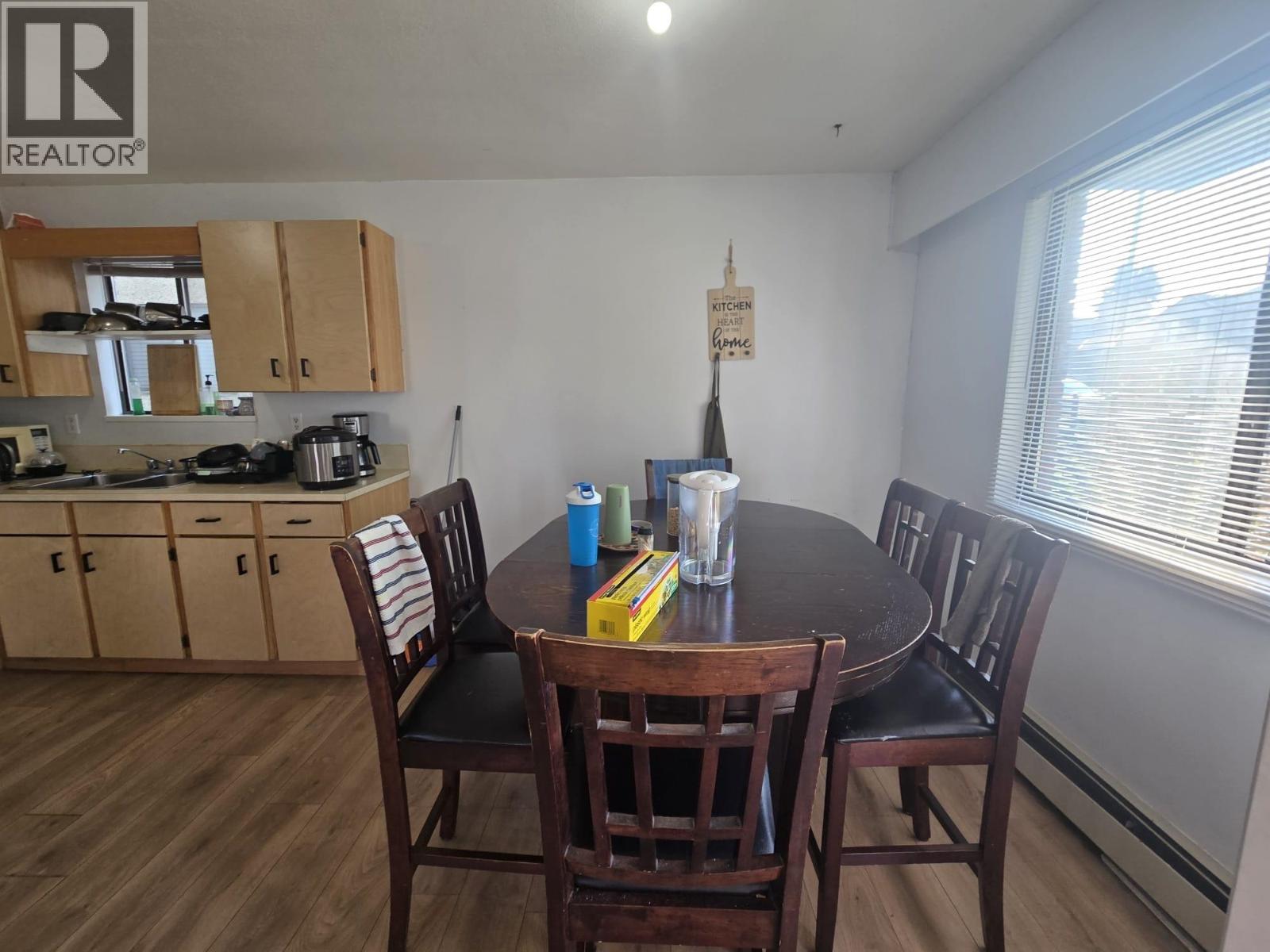 7405 4th Street Property Photo 5