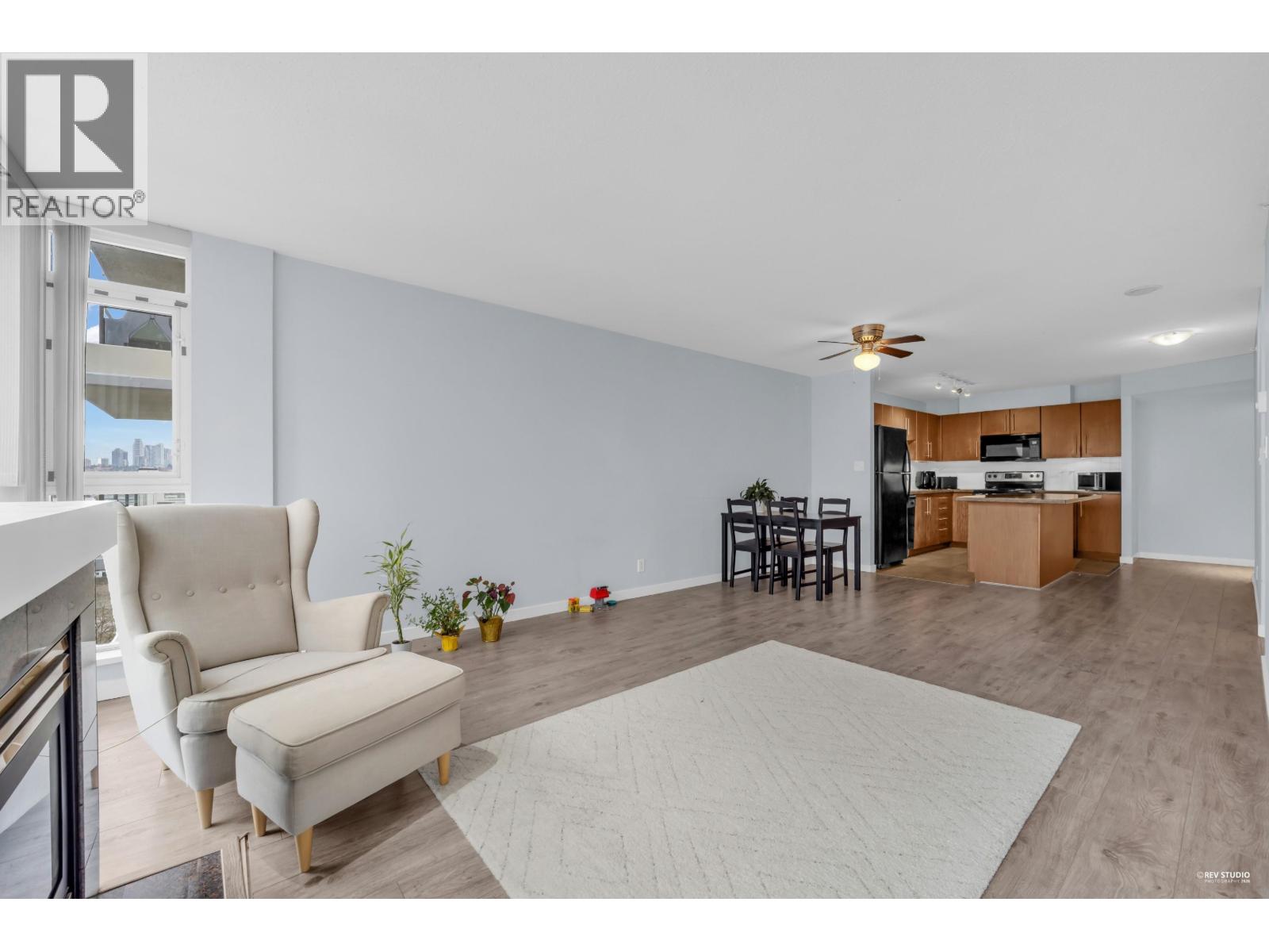 1607 2138 Madison Avenue Property Photo 14