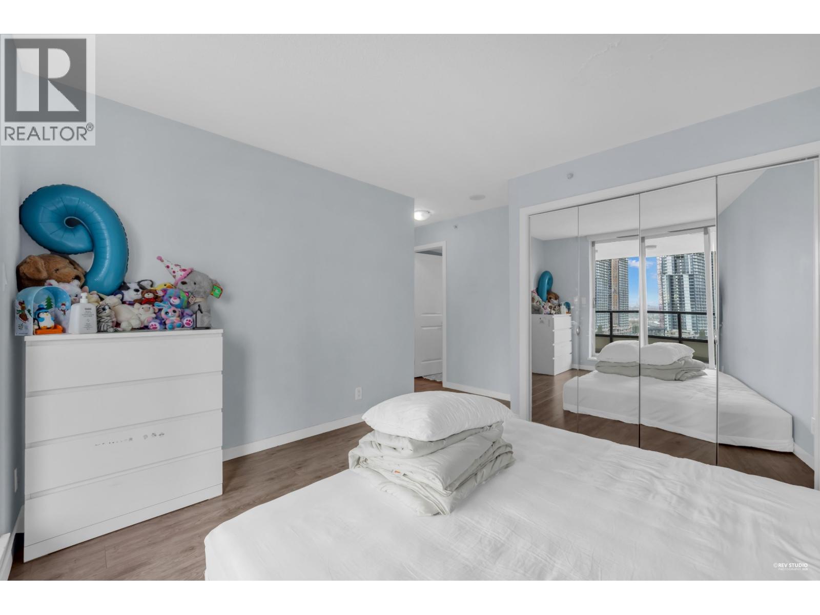 1607 2138 Madison Avenue Property Photo 17