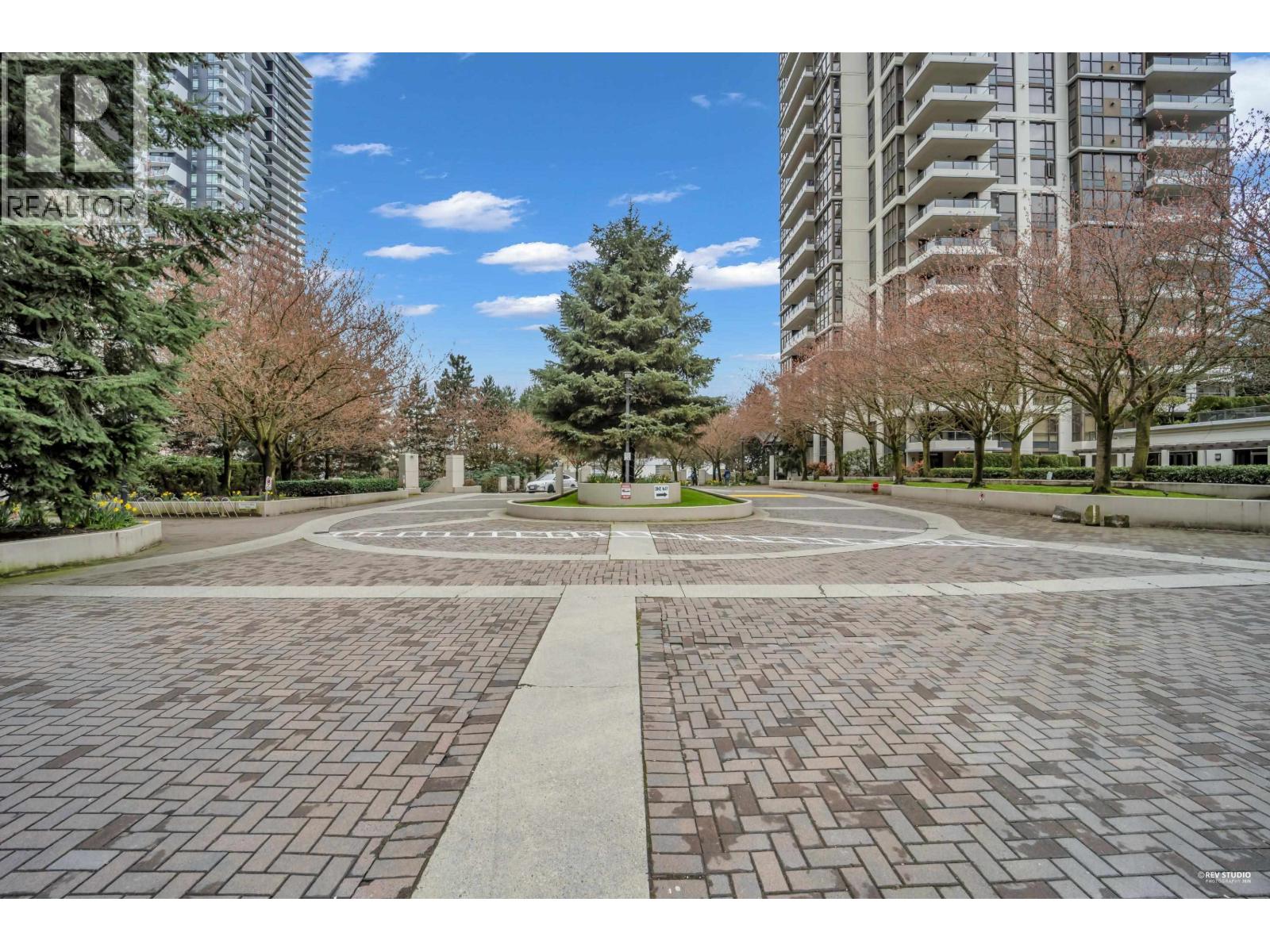 1607 2138 Madison Avenue Property Photo 31