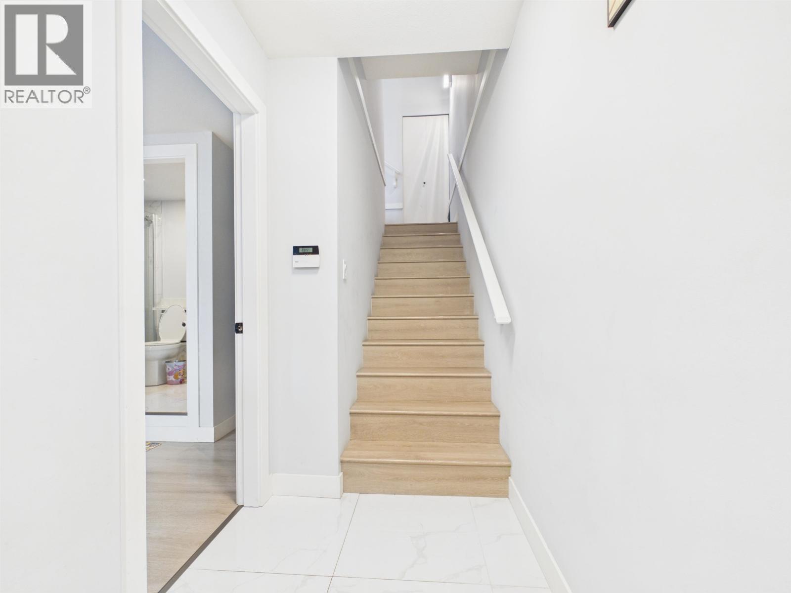 22 5988 Lancing Rd Property Photo 16