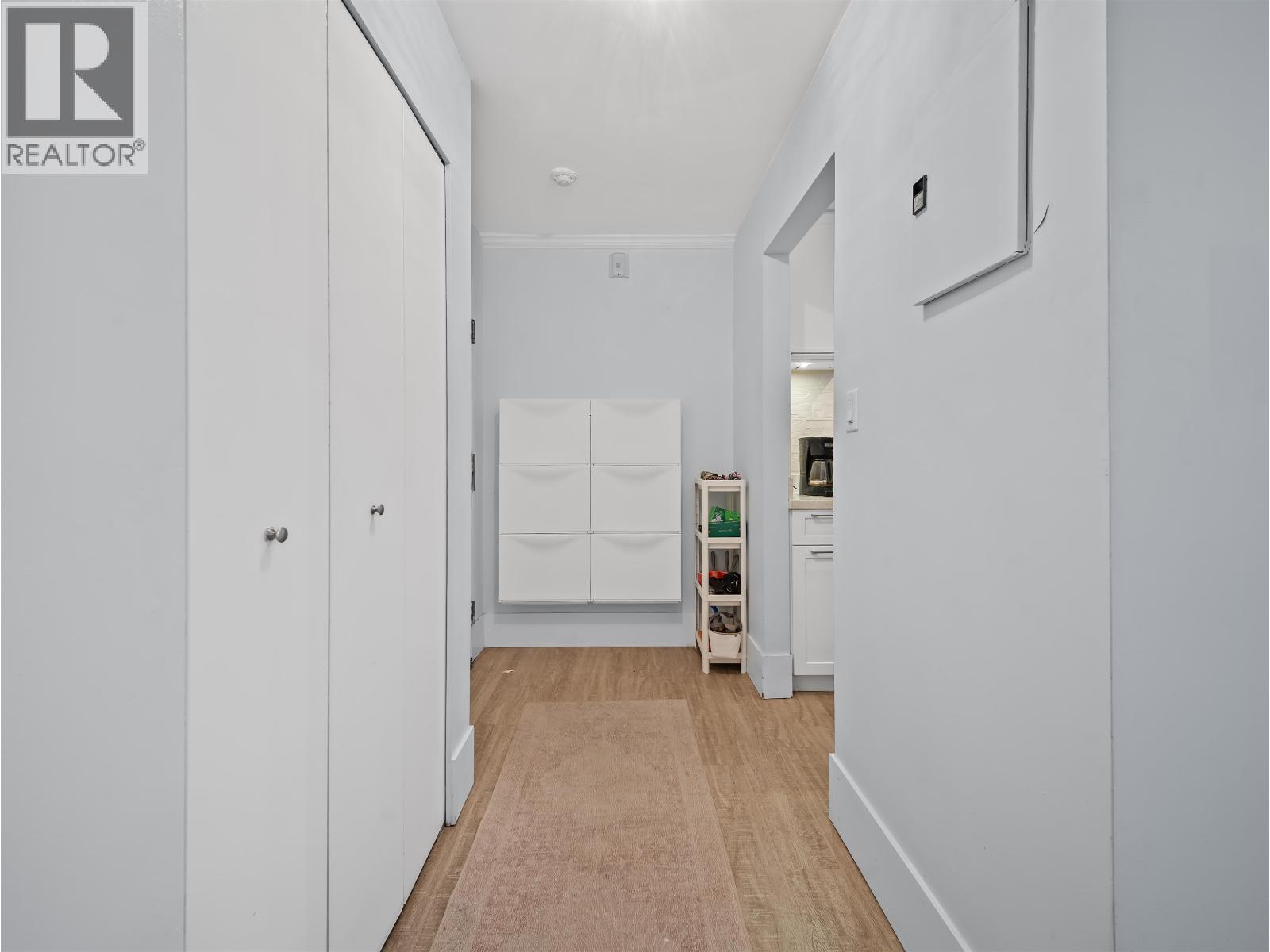 210 141 W 13th Street Property Photo 3