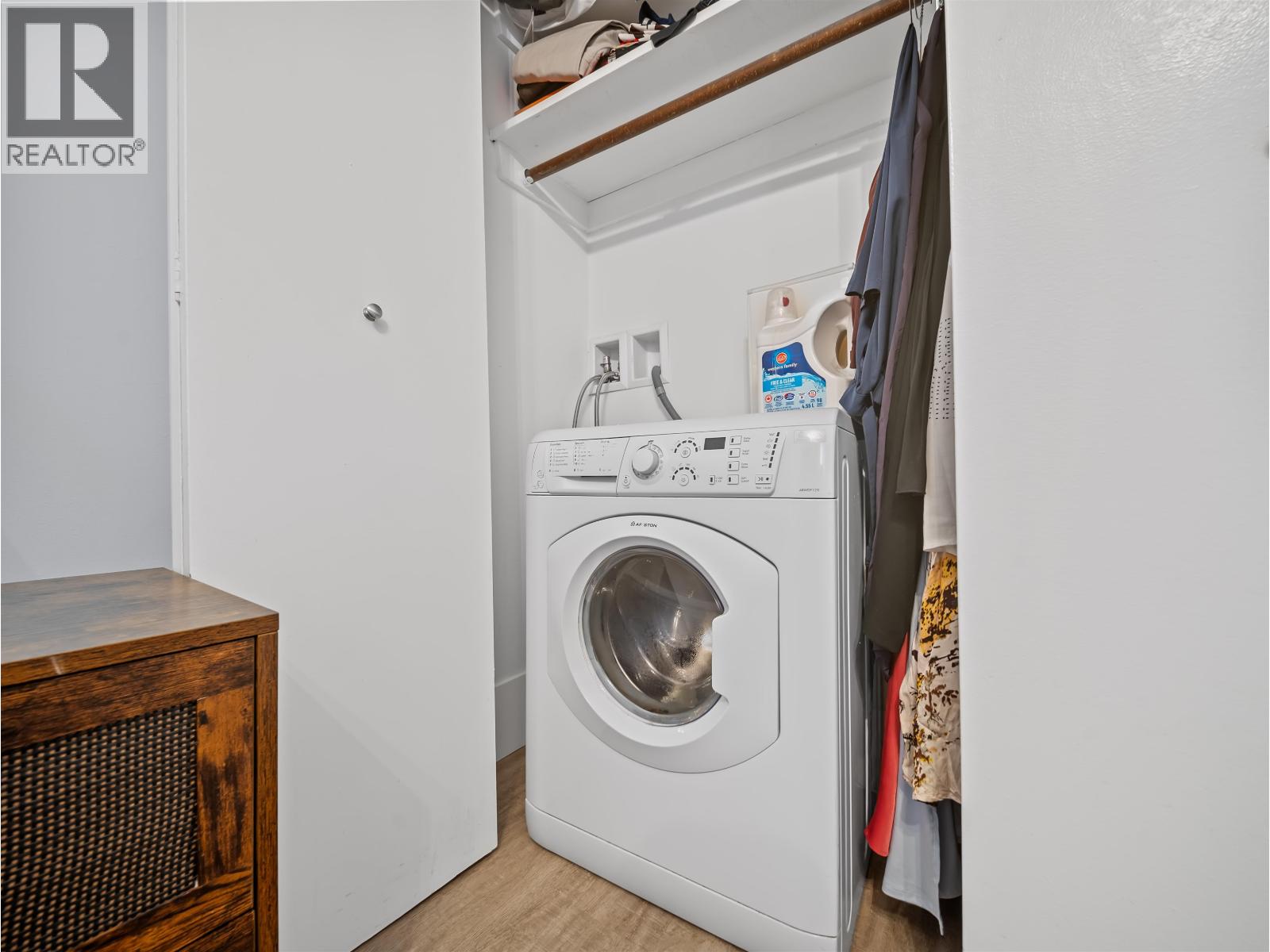 210 141 W 13th Street Property Photo 14