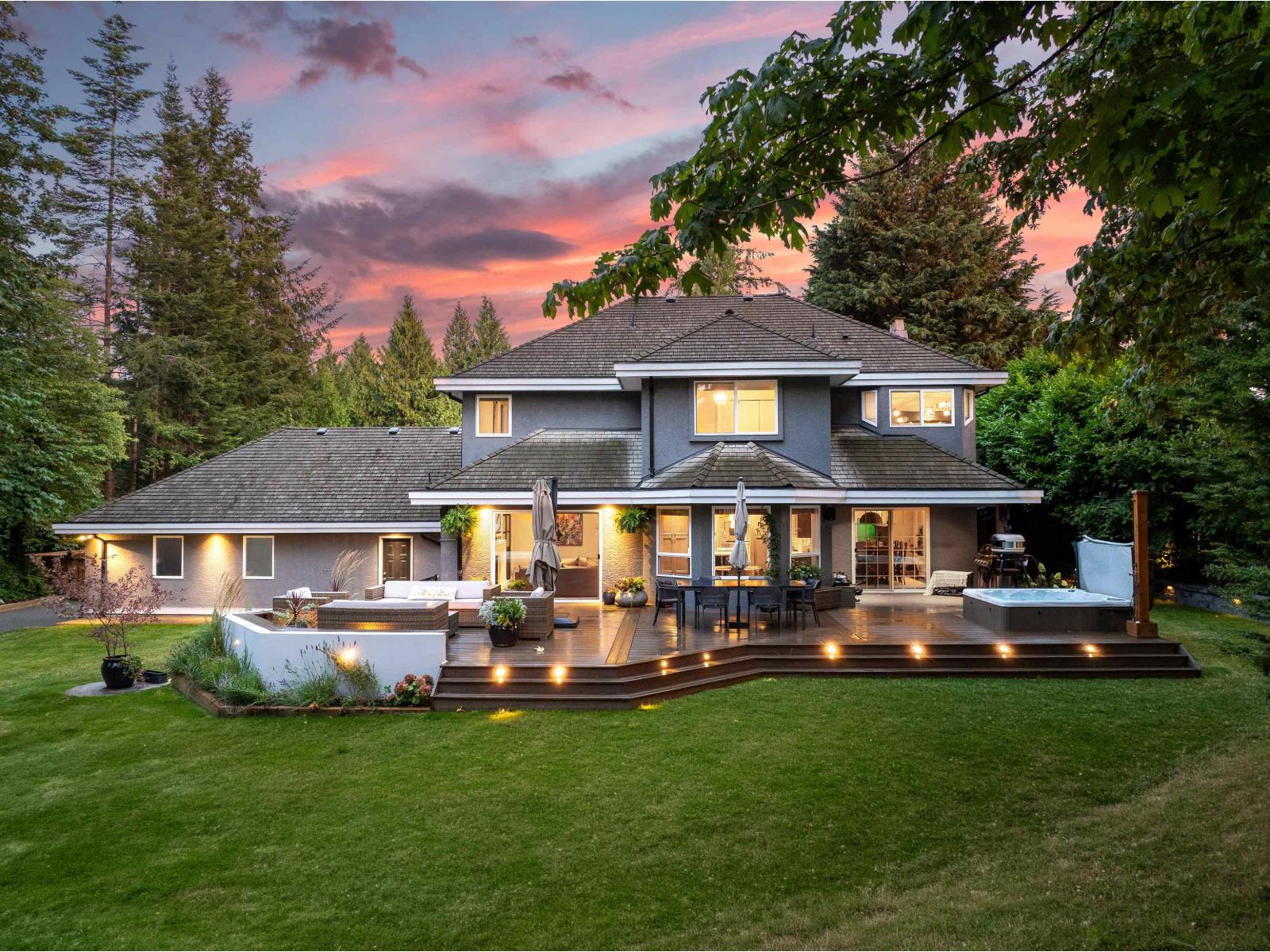 13877 32 Avenue Property Photo 1