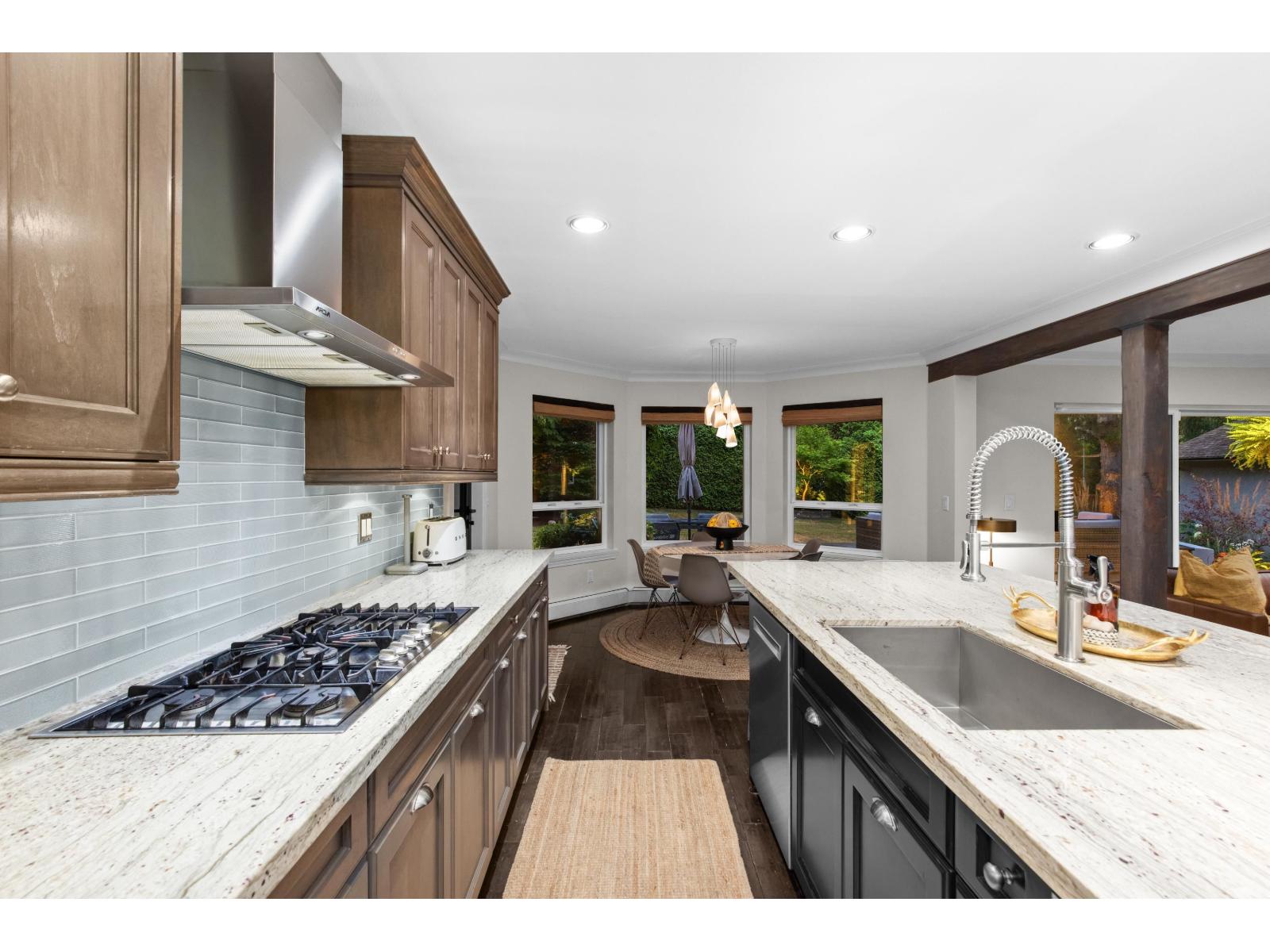 13877 32 Avenue Property Photo 13
