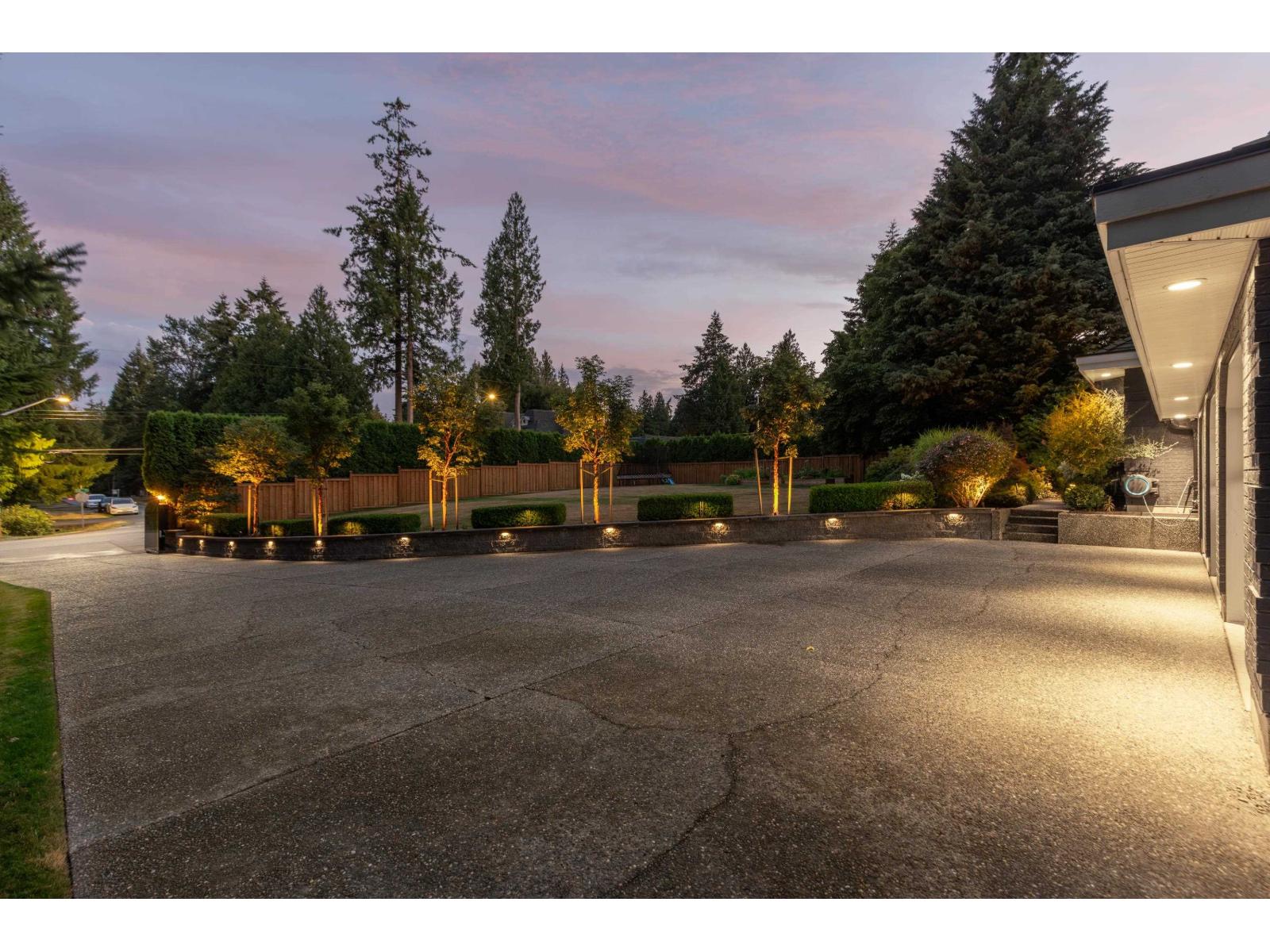 13877 32 Avenue Property Photo 35
