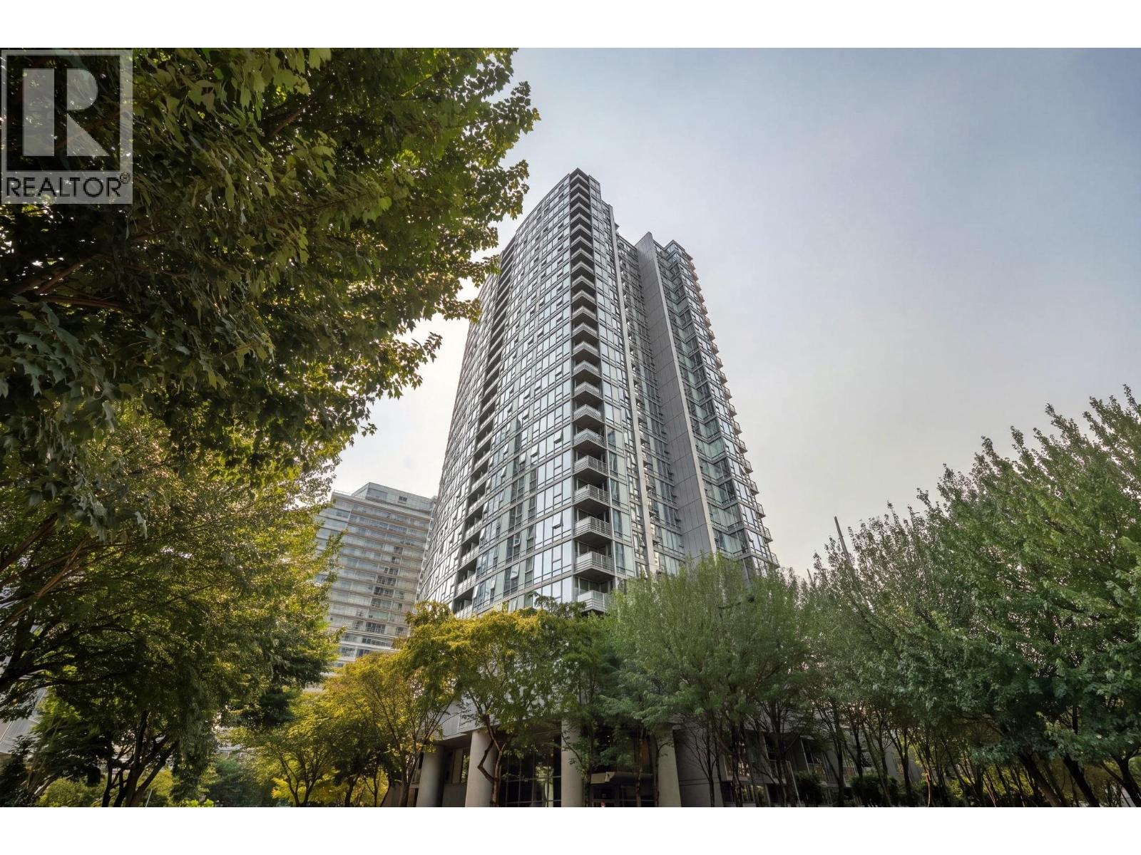 2710 668 CITADEL PARADE Property Photo 1