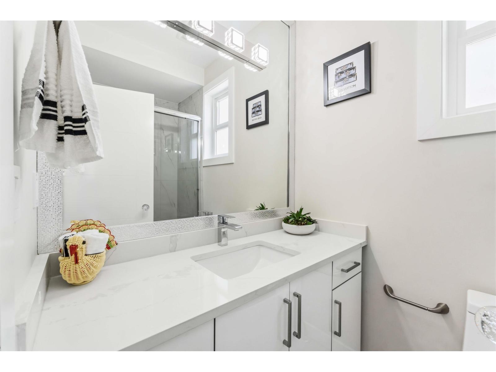 19247 71 Avenue Property Photo 24