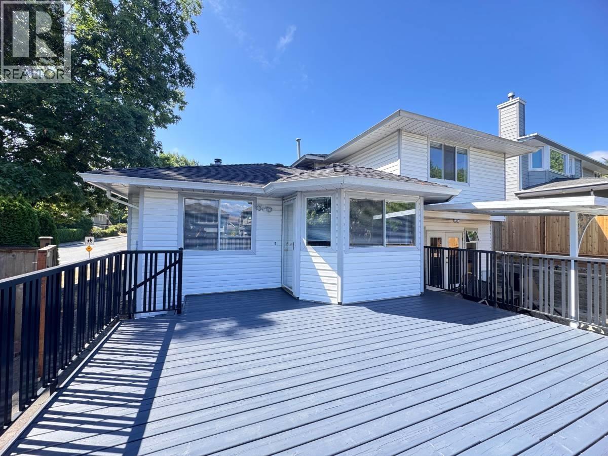 2309 Kensington Crescent Photo de la propriété 1