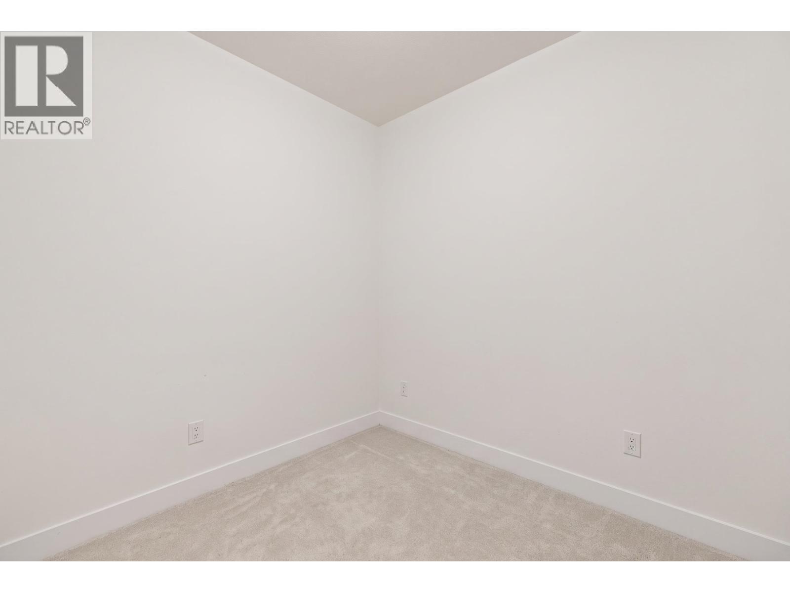 207 3055 Murray Street Property Photo 18
